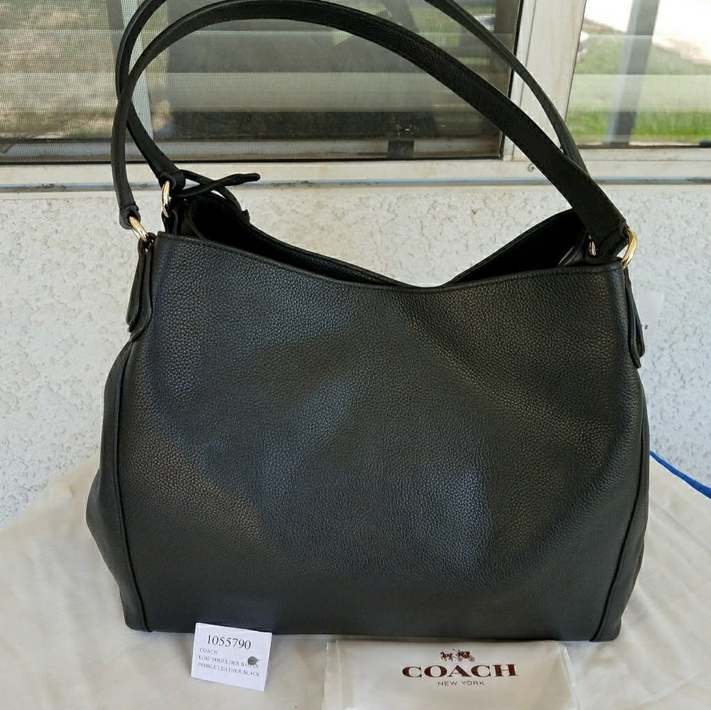 Coach Edie shoulder Bag